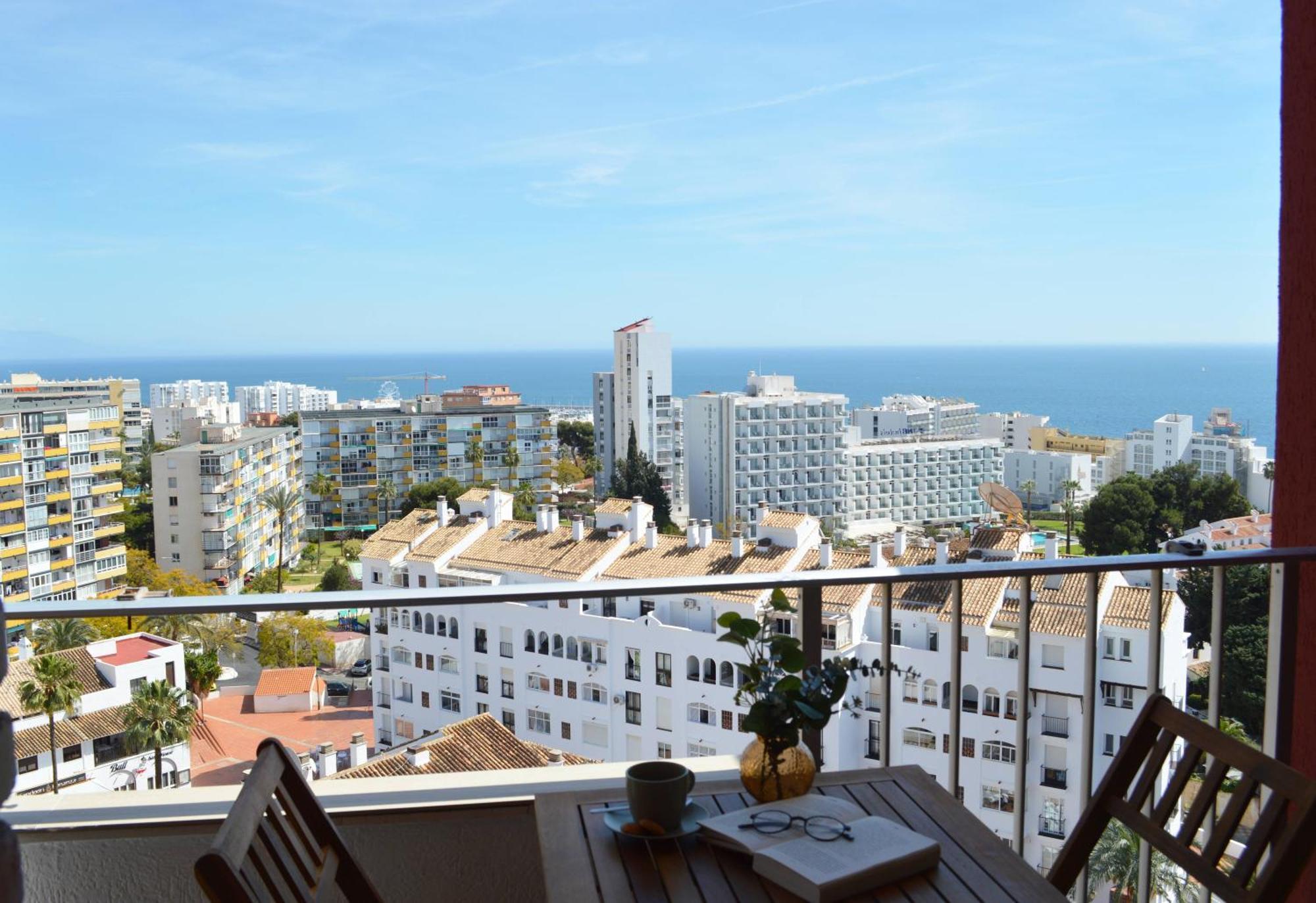 Apart With Swimming Pool Open All Year 베날마데나코스타 외부 사진