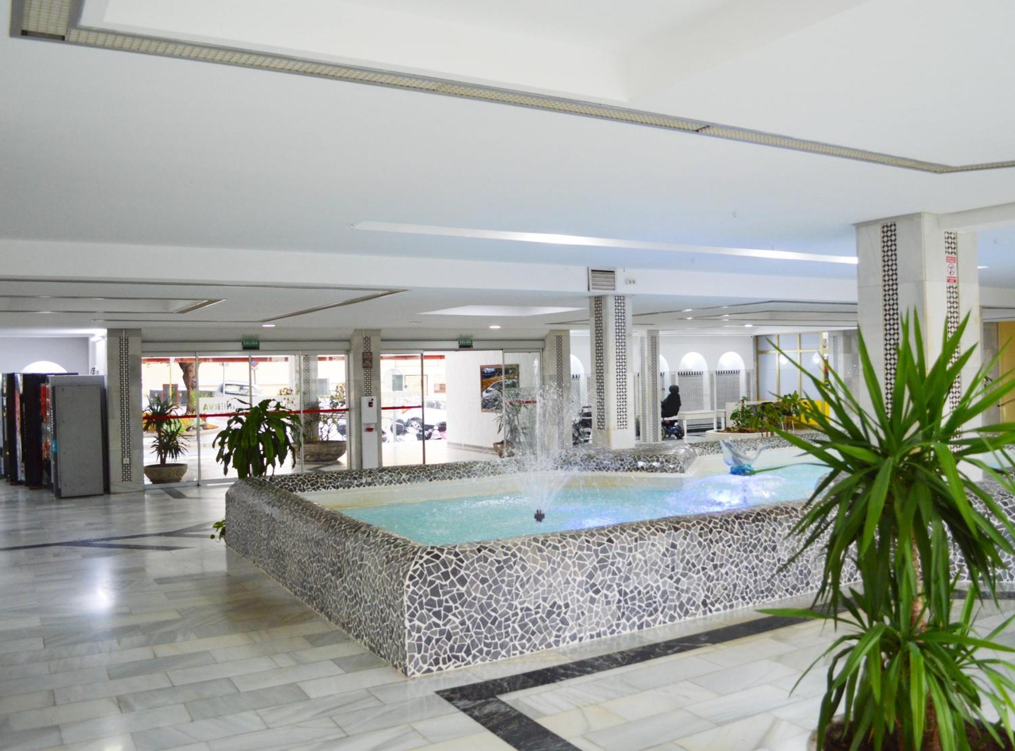 Apart With Swimming Pool Open All Year 베날마데나코스타 외부 사진